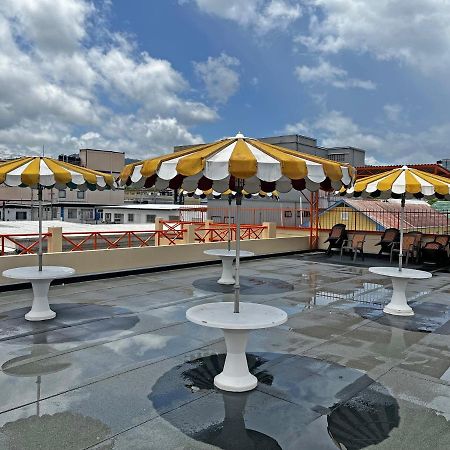Sundeck Suites Boissiere Village Экстерьер фото